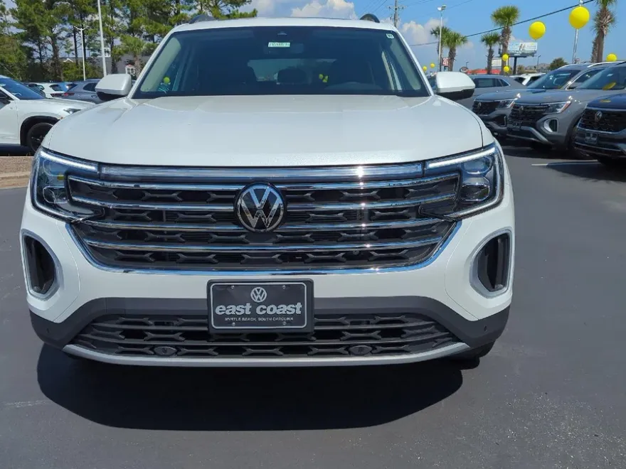 2026 Volkswagen Atlas SE Technology photo 1