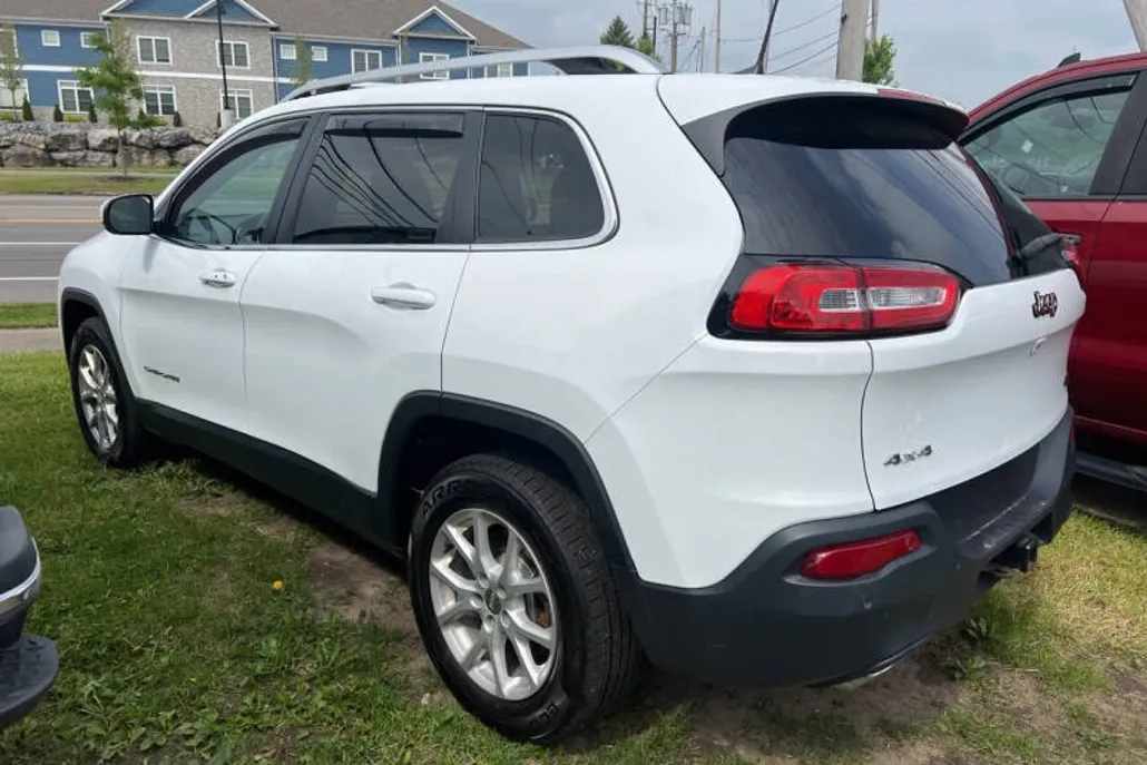 2018 Jeep Cherokee Latitude photo 1
