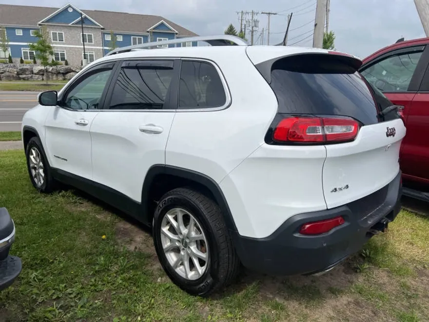 2018 Jeep Cherokee Latitude photo 1