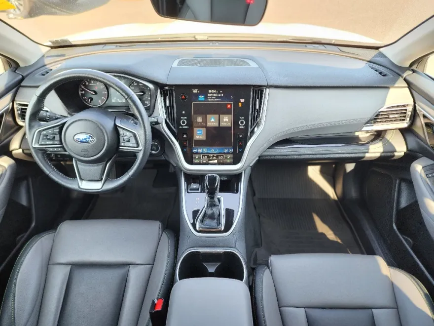 2023 Subaru Outback Onyx Edition photo 1