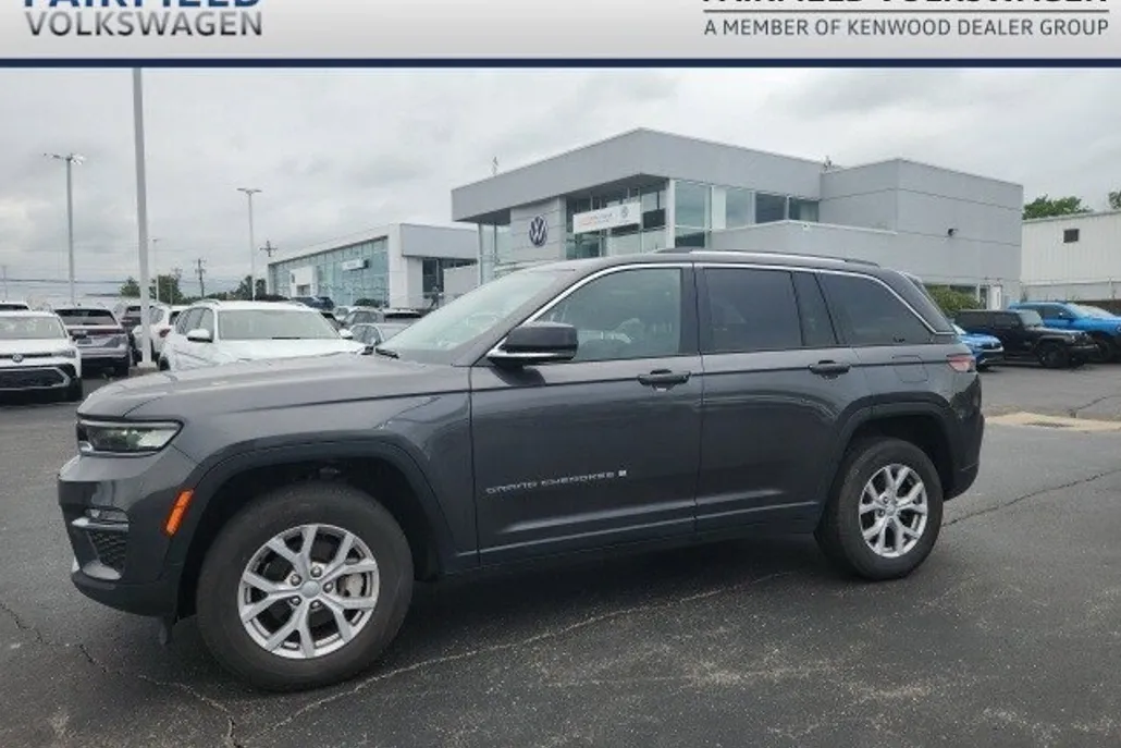 2022 Jeep Grand Cherokee Limited photo 1