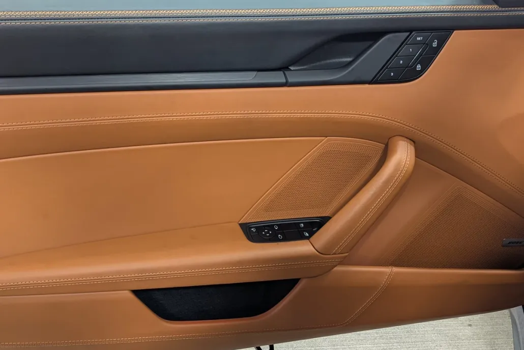 2025 Porsche 911 4 GTS photo 1