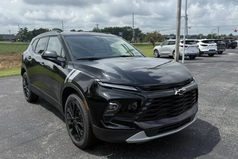 2025 Chevrolet Blazer 2LT photo 1