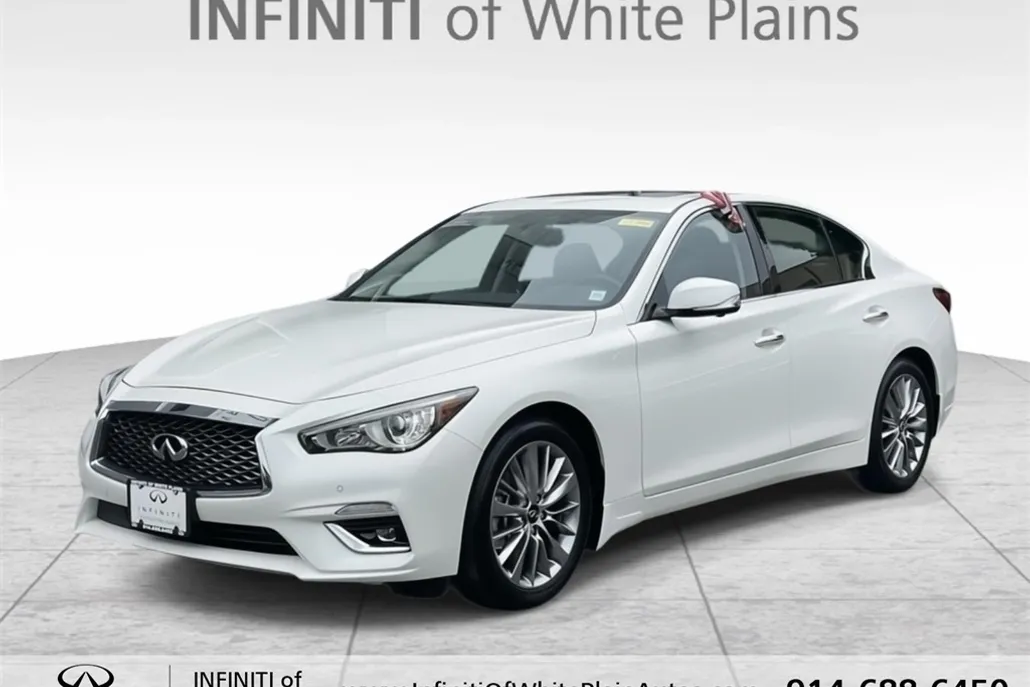 2024 Infiniti Q50 LUXE photo 1