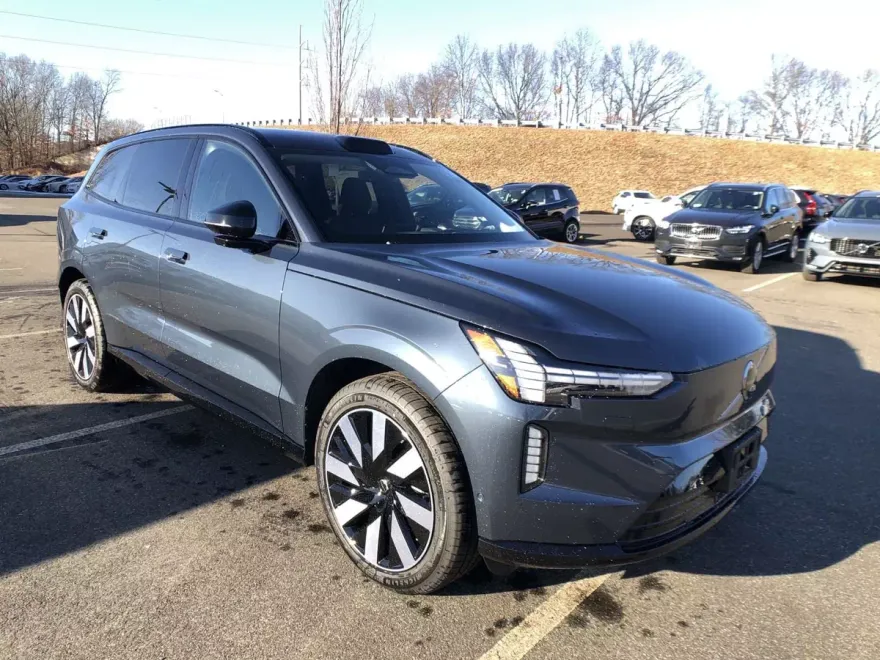 2025 Volvo EX90 Twin Motor Performance Ultra photo 1