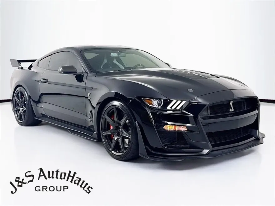 2022 Ford Mustang Shelby GT500 photo 1