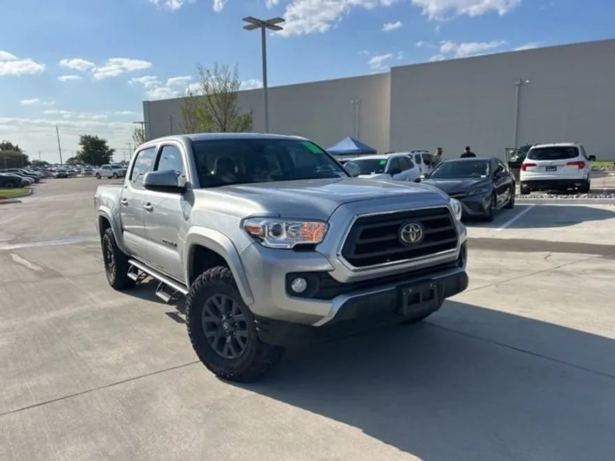 2023 Toyota Tacoma SR5 photo 1