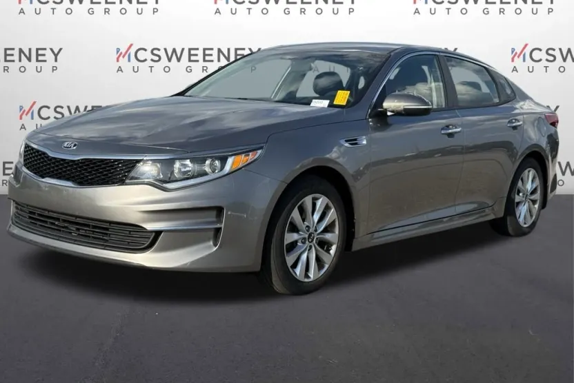 2018 Kia Optima LX photo 1