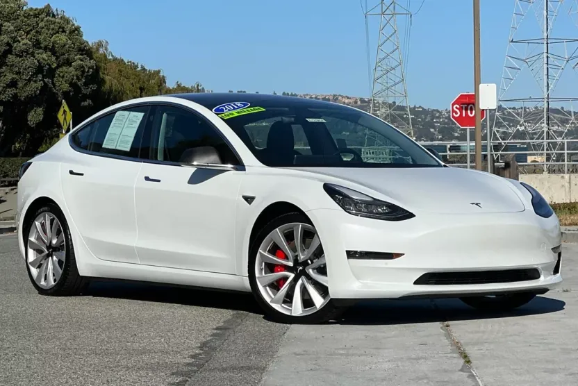 2018 Tesla Model 3 Performance photo 1