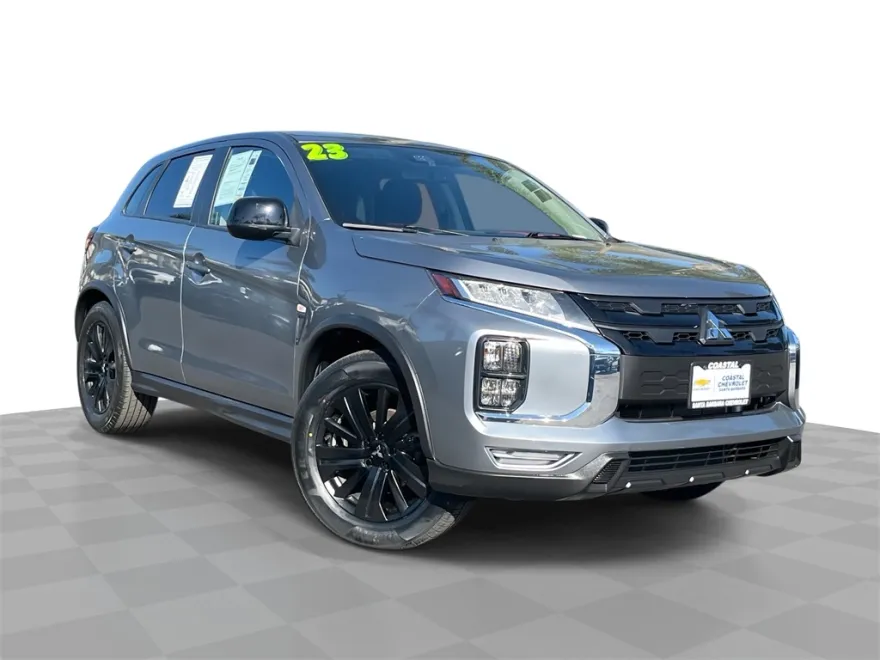 2023 Mitsubishi Outlander Sport SE photo 1