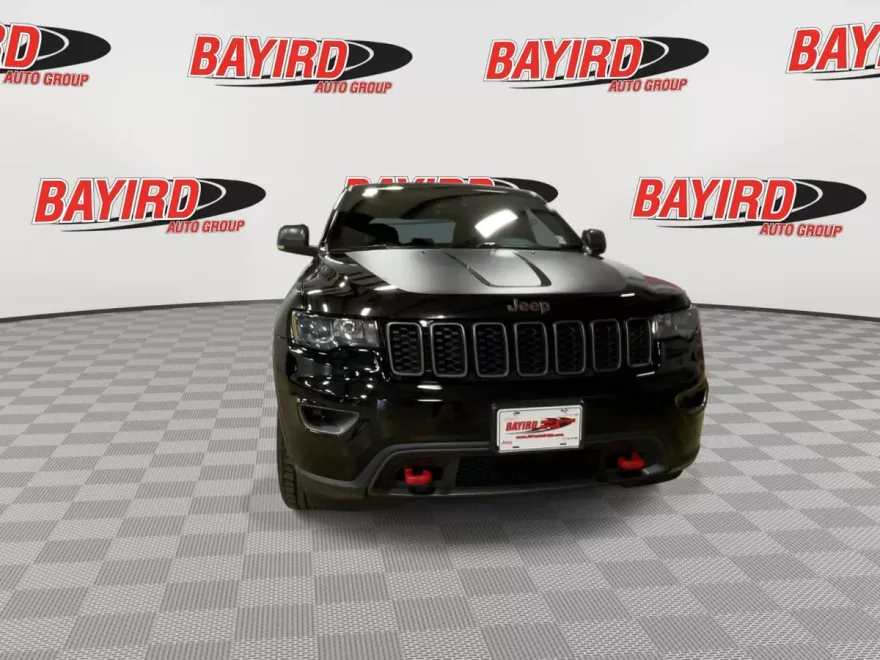 2017 Jeep Grand Cherokee Trailhawk photo 1