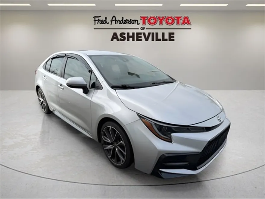 2020 Toyota Corolla SE photo 1