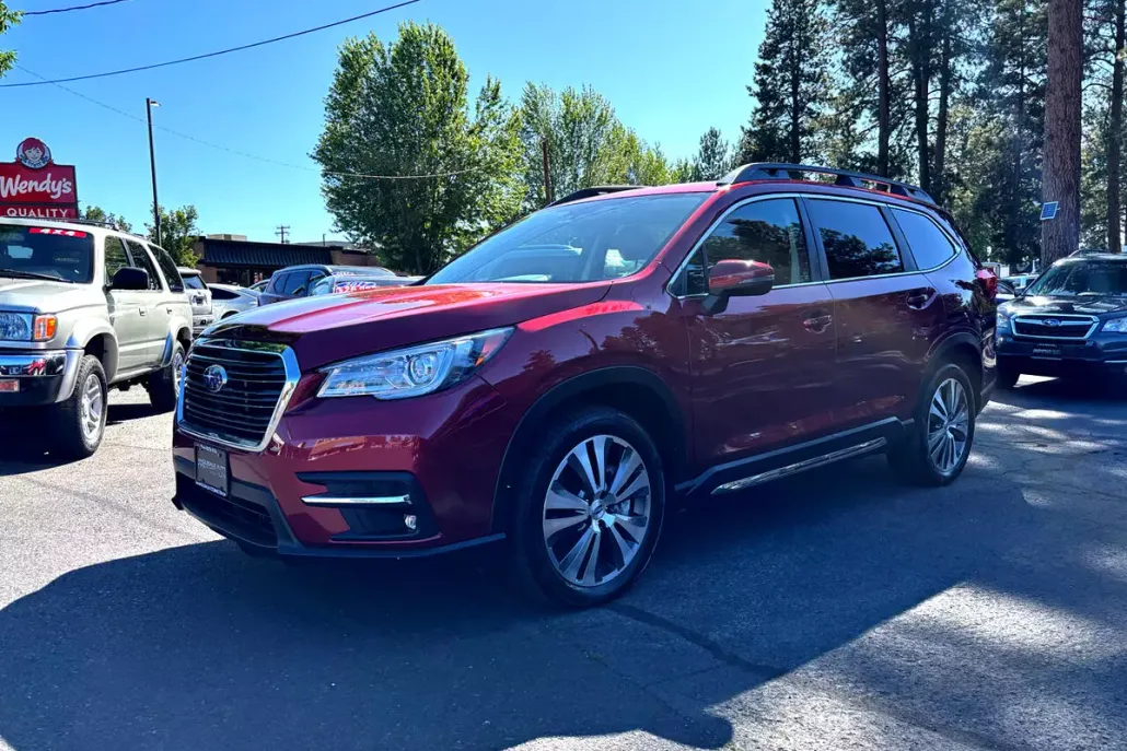 2022 Subaru Ascent Limited photo 1