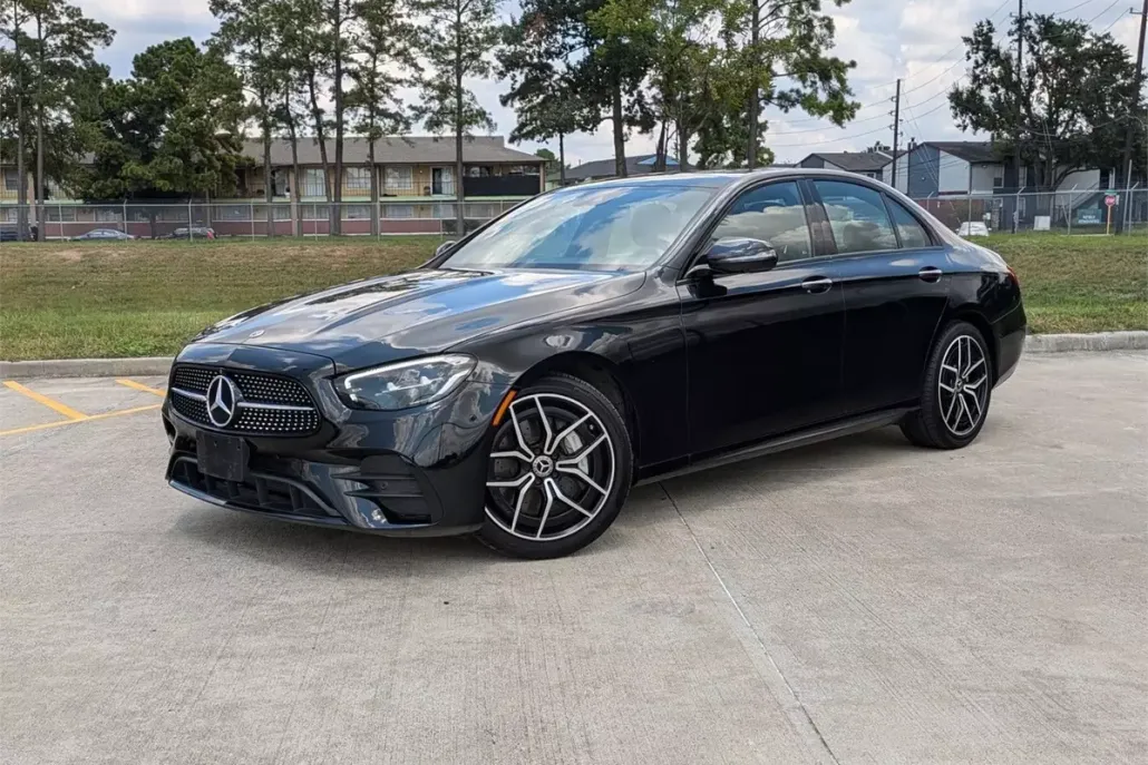 2023 Mercedes Benz E 350 4MATIC photo 1