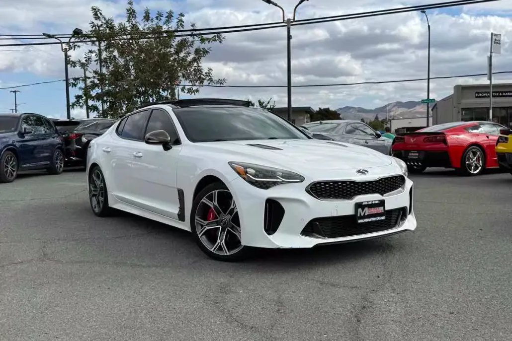 2018 Kia Stinger GT1 photo 1