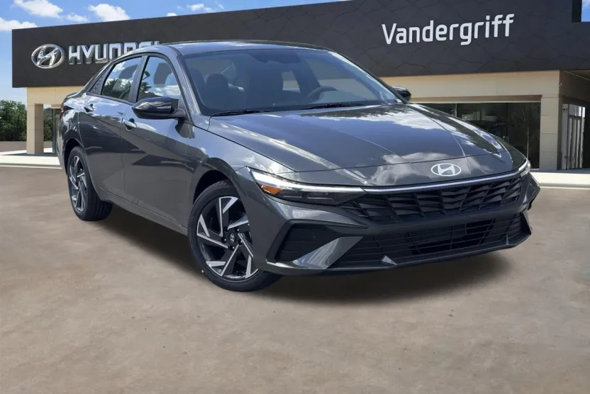 2025 Hyundai Elantra SEL Sport photo 1
