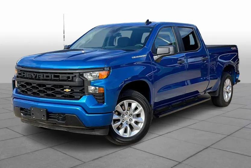 2022 Chevrolet Silverado 1500 Custom photo 1