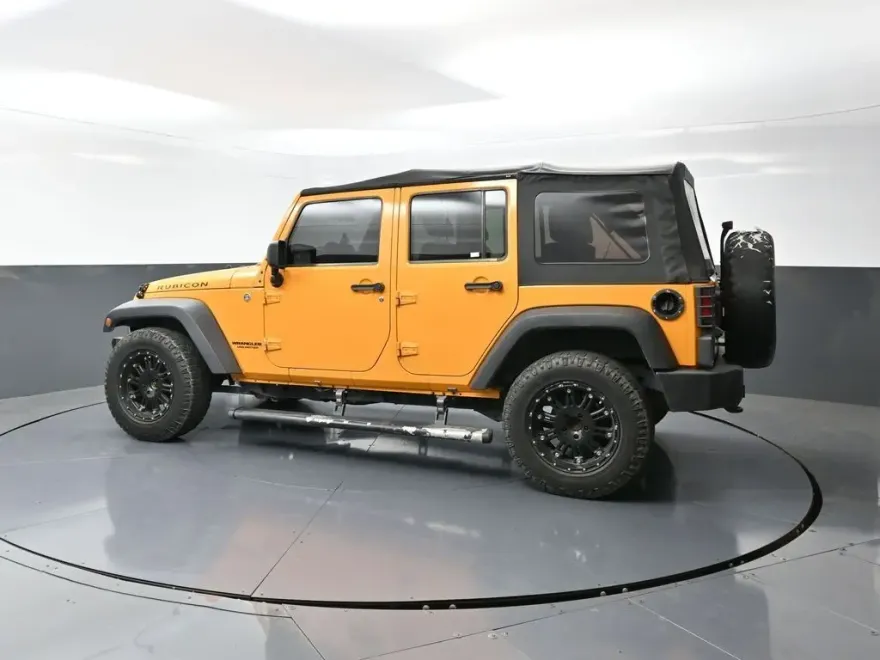 2012 Jeep Wrangler Unlimited Rubicon photo 1