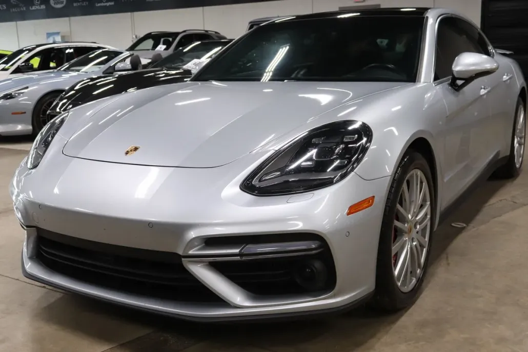 2017 Porsche Panamera Turbo photo 1
