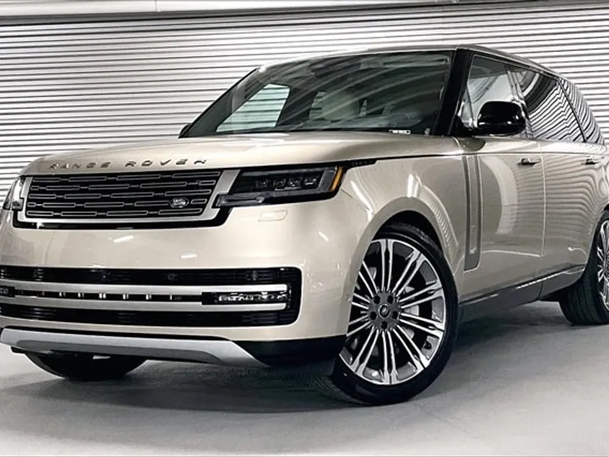 2025 Land Rover Range Rover SE photo 1