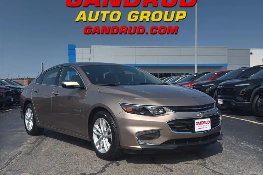 2018 Chevrolet Malibu 1LT photo 1