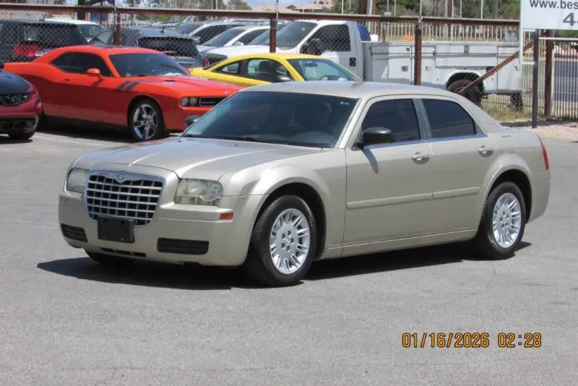 2006 Chrysler 300 Base photo 1