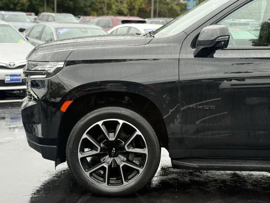 2022 Chevrolet Tahoe RST photo 1