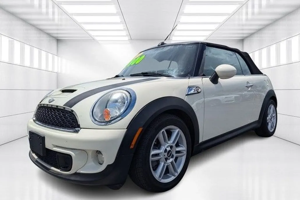 2013 Mini Cooper Convertible S photo 1