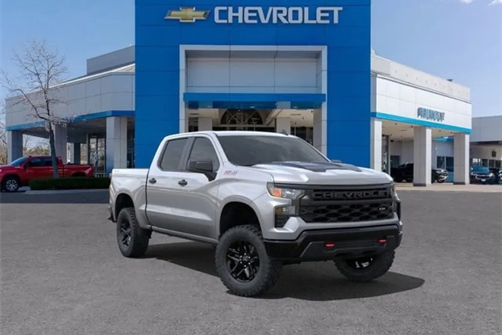 2025 Chevrolet Silverado Trail Boss Custom photo 1