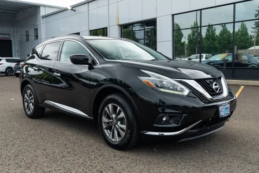 2018 Nissan Murano SV photo 1