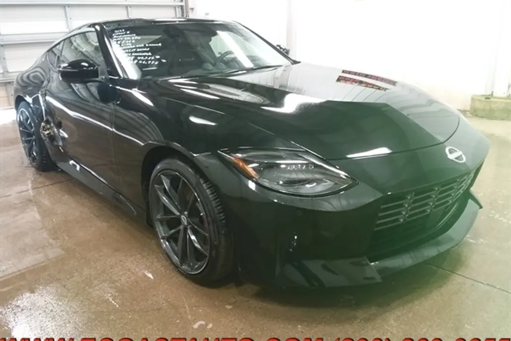 2023 Nissan Z photo 1