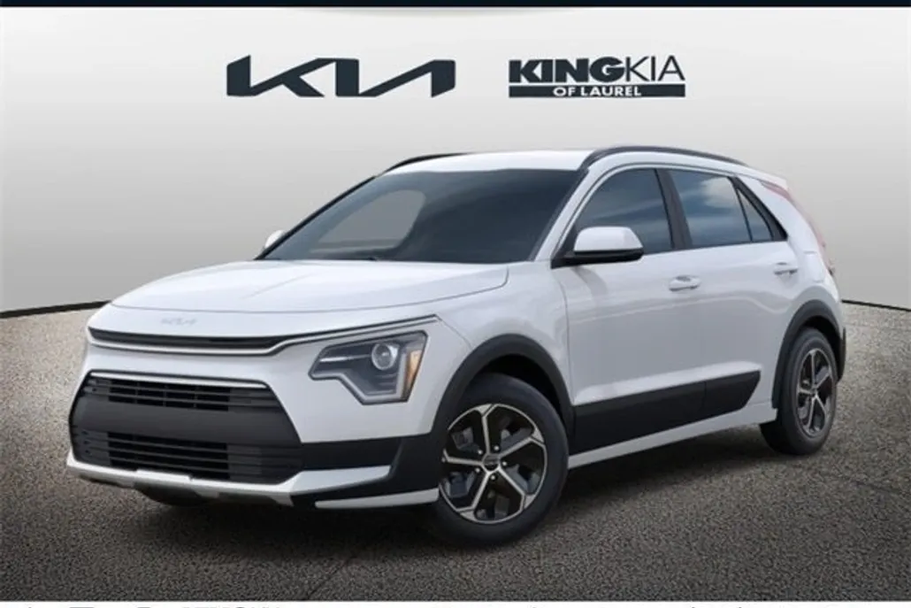 2025 Kia Niro LX photo 1