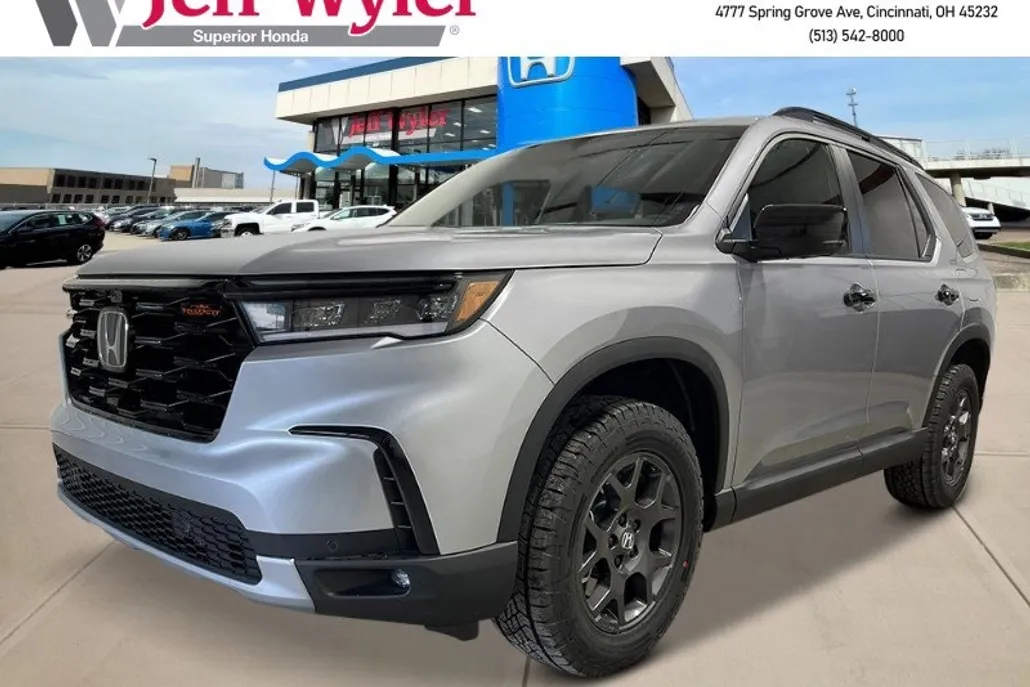 2025 Honda Pilot TrailSport photo 1