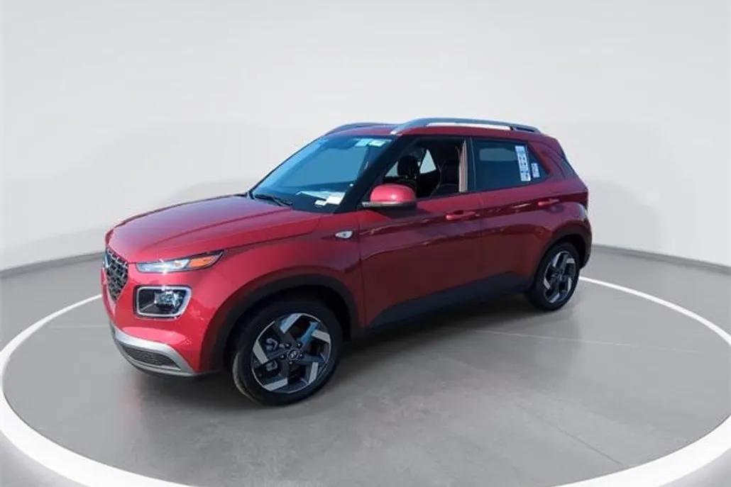 2025 Hyundai Venue Limited photo 1