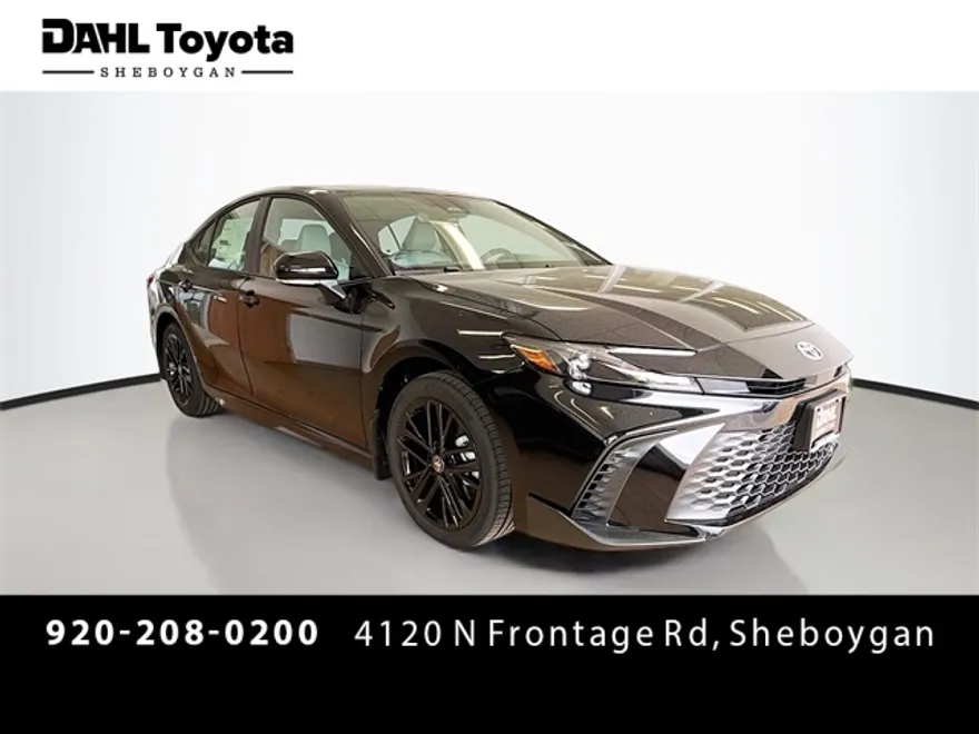 2025 Toyota Camry SE photo 1