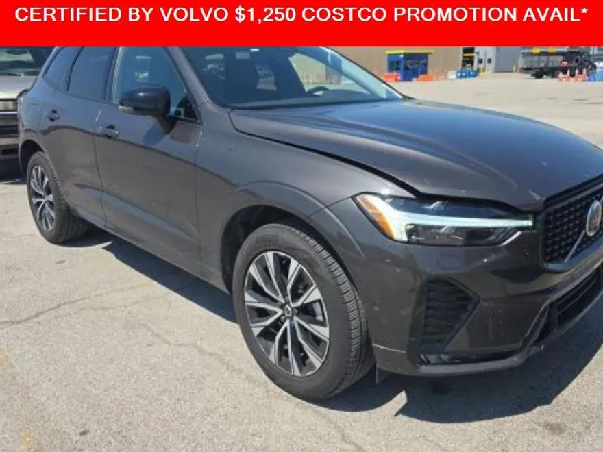 2025 Volvo XC60 Plus photo 1