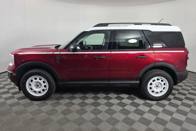 2025 Ford Bronco Sport Heritage photo 1