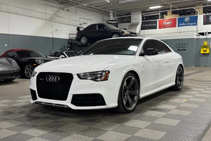 2013 Audi RS 5 photo 1