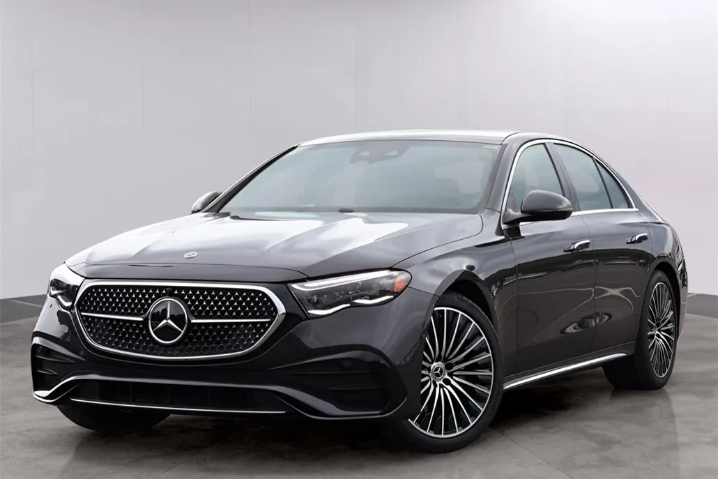 2025 Mercedes Benz E 350 4MATIC photo 1
