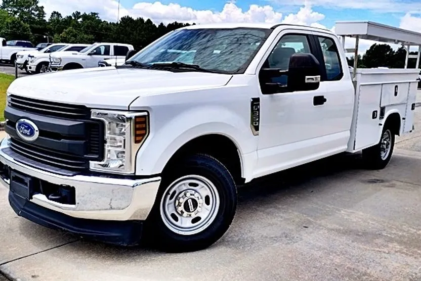 2019 Ford F-350 XL photo 1