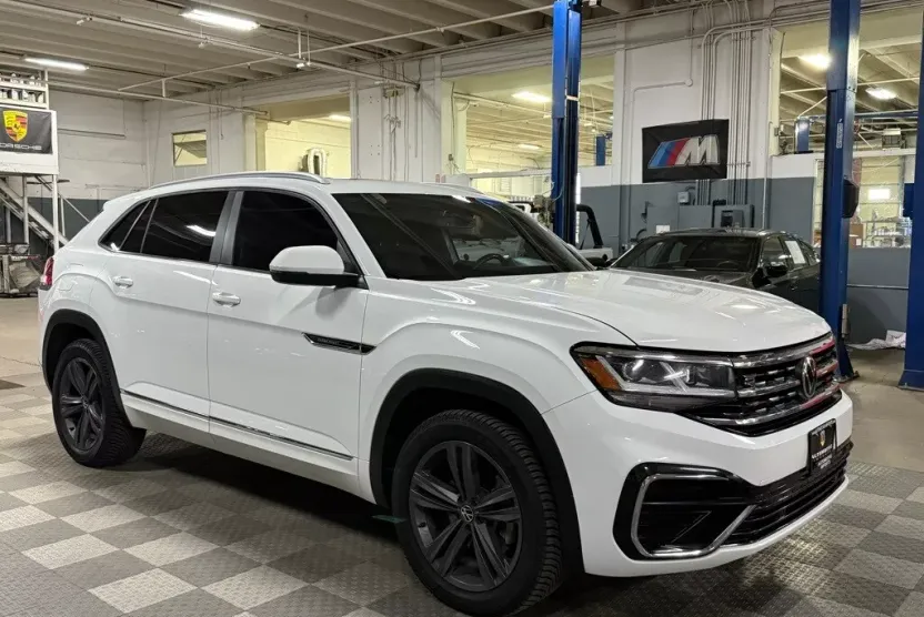 2020 Volkswagen Atlas Cross Sport V6 SE Technology photo 1