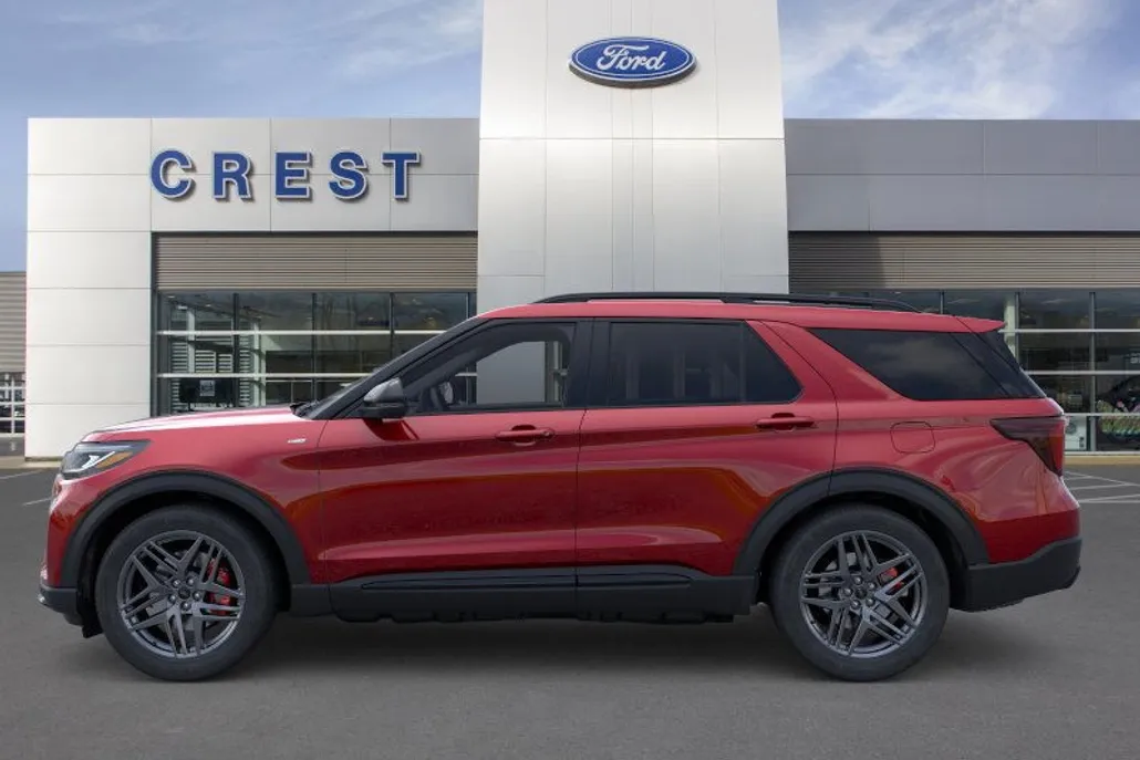2025 Ford Explorer ST-Line photo 1
