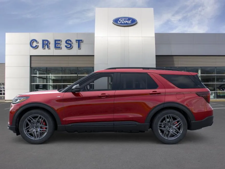 2025 Ford Explorer ST-Line photo 1