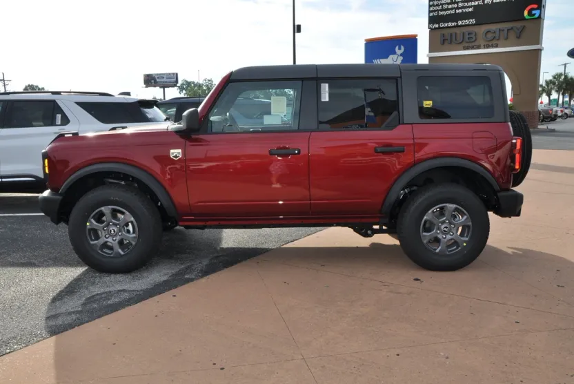 2025 Ford Bronco Big Bend photo 1
