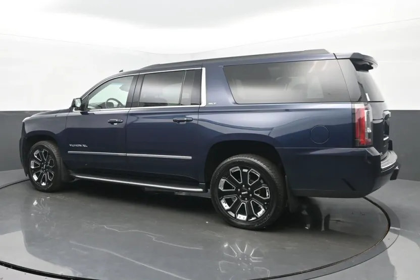 2019 Gmc Yukon XL SLT photo 1
