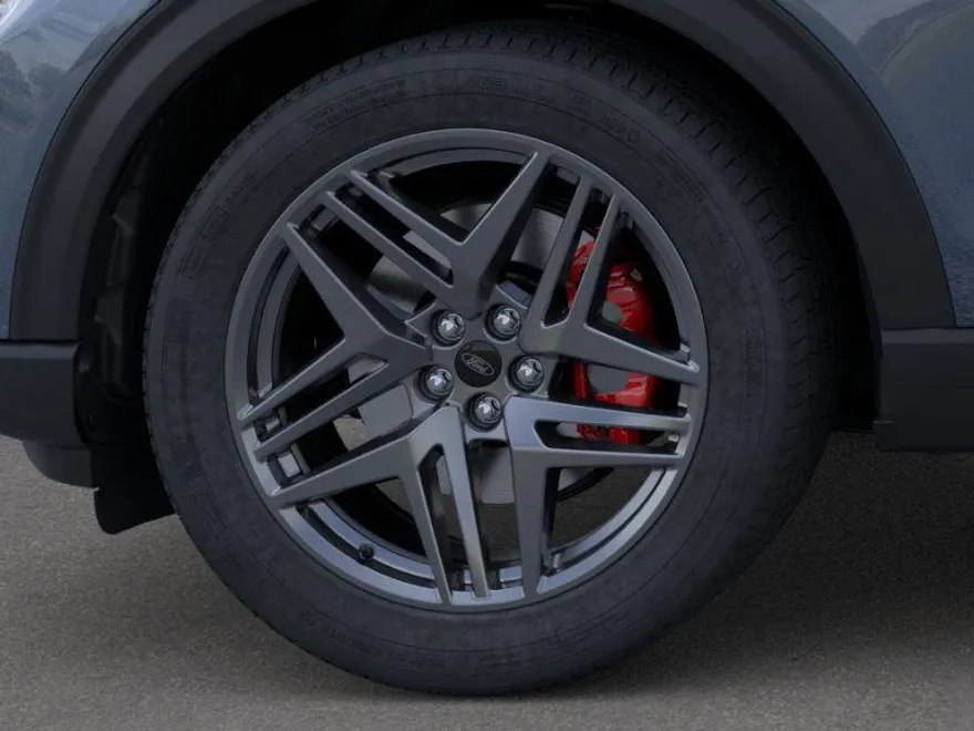 2025 Ford Explorer ST photo 1