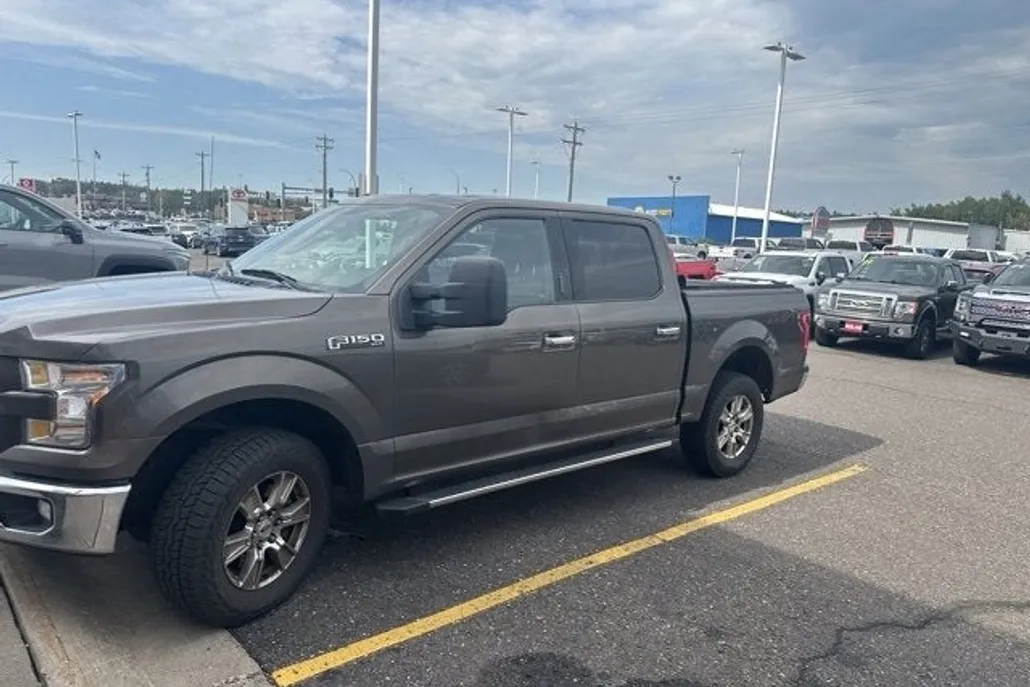 2015 Ford F-150 XLT photo 1