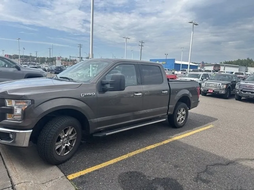 2015 Ford F-150 XLT photo 1