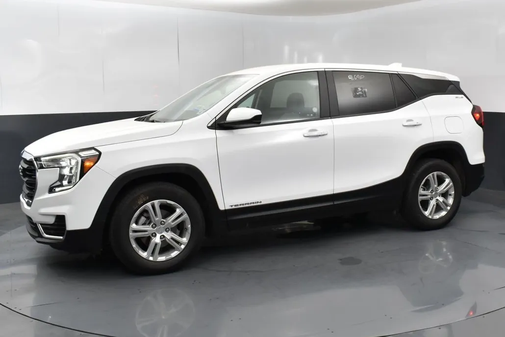 2024 Gmc Terrain SLE photo 1