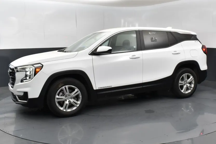 2024 Gmc Terrain SLE photo 1